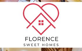 Santa Croce Historical Apartment By Florence Sweet Homes